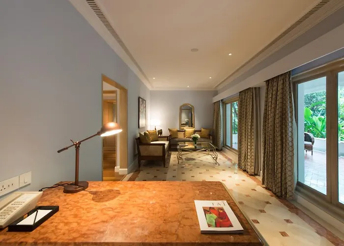 Grand Luxury One-Bedroom King Suite